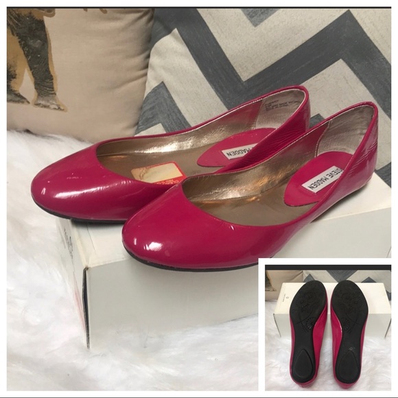 Steve Madden Shoes - STEVE MADDEN pink patent flats. Size: 9.5